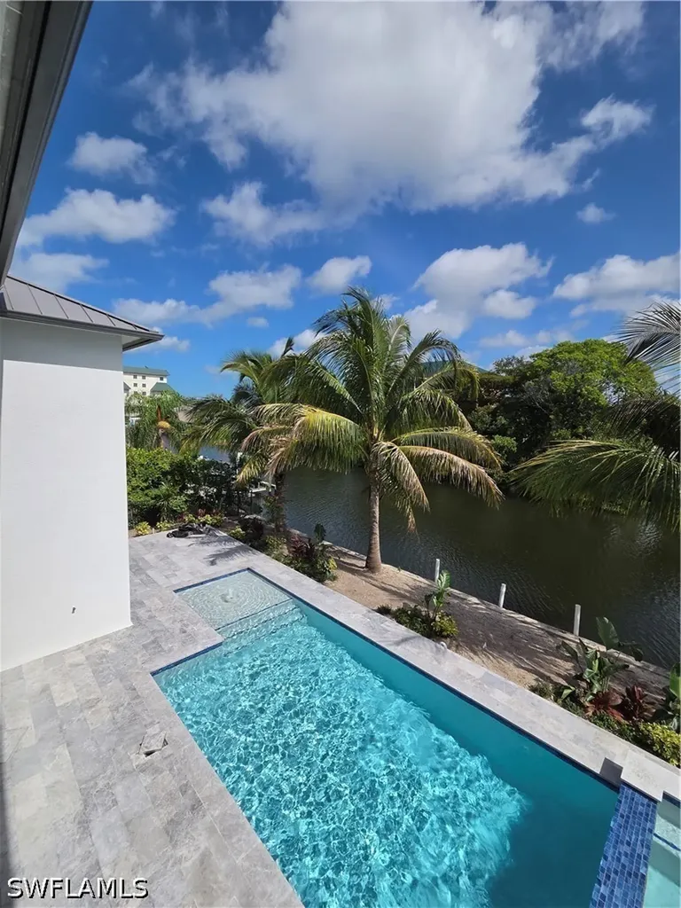 231 1st Street Bonita Springs FL 34134