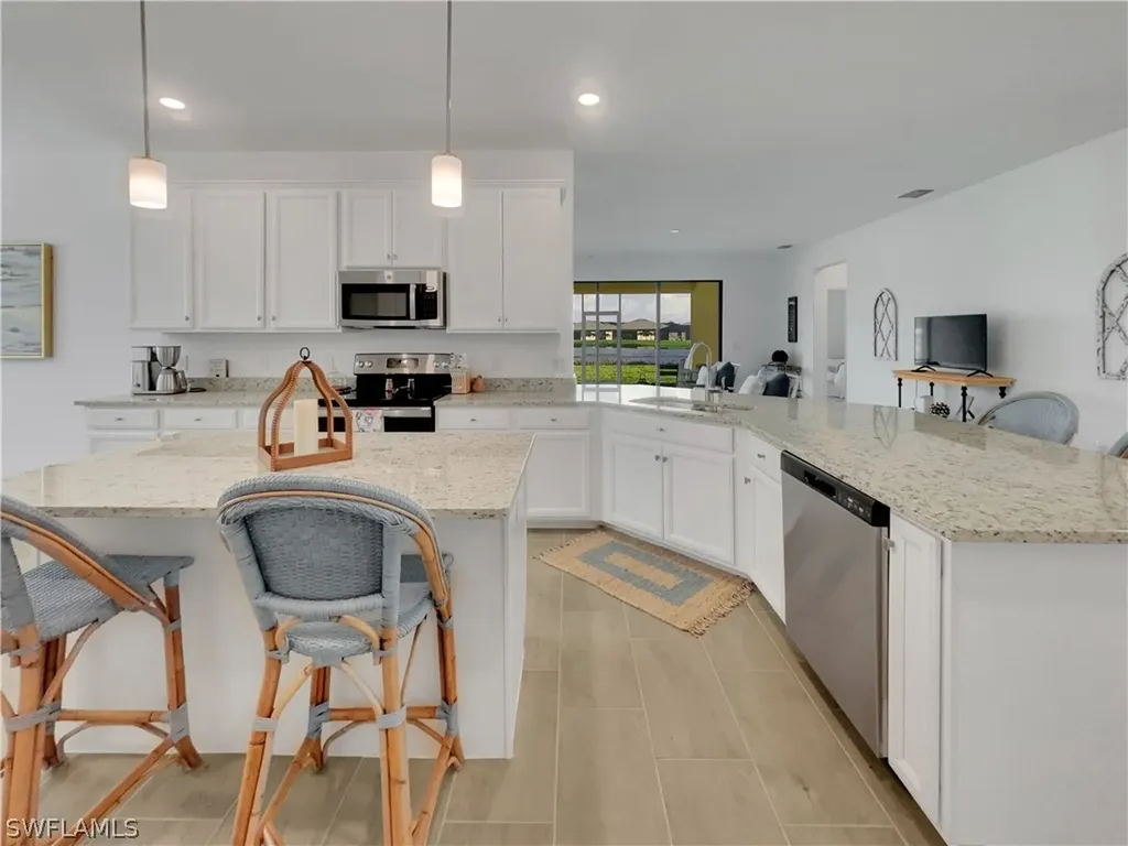 3248 Menores Way Fort Myers FL 33905