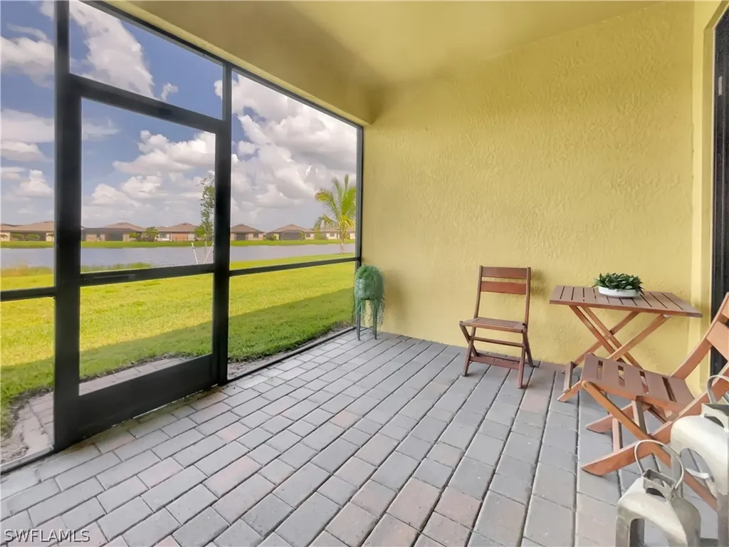 3248 Menores Way Fort Myers FL 33905