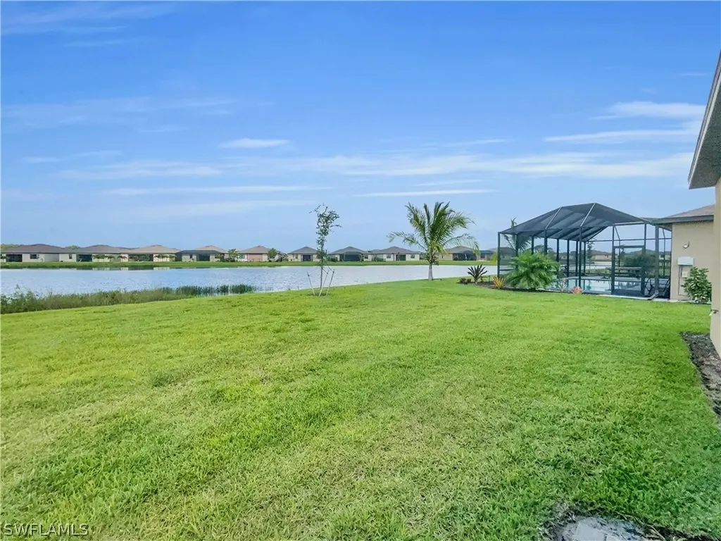 3248 Menores Way Fort Myers FL 33905