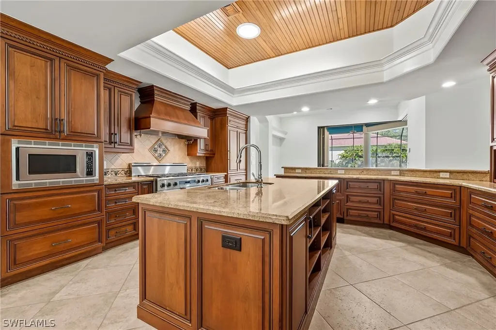 1921 Oakes Boulevard Naples FL 34119