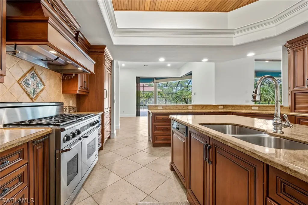 1921 Oakes Boulevard Naples FL 34119