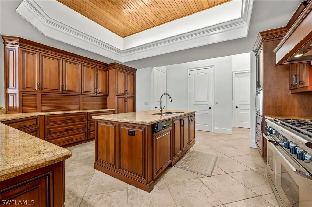 1921 Oakes Boulevard Naples FL 34119