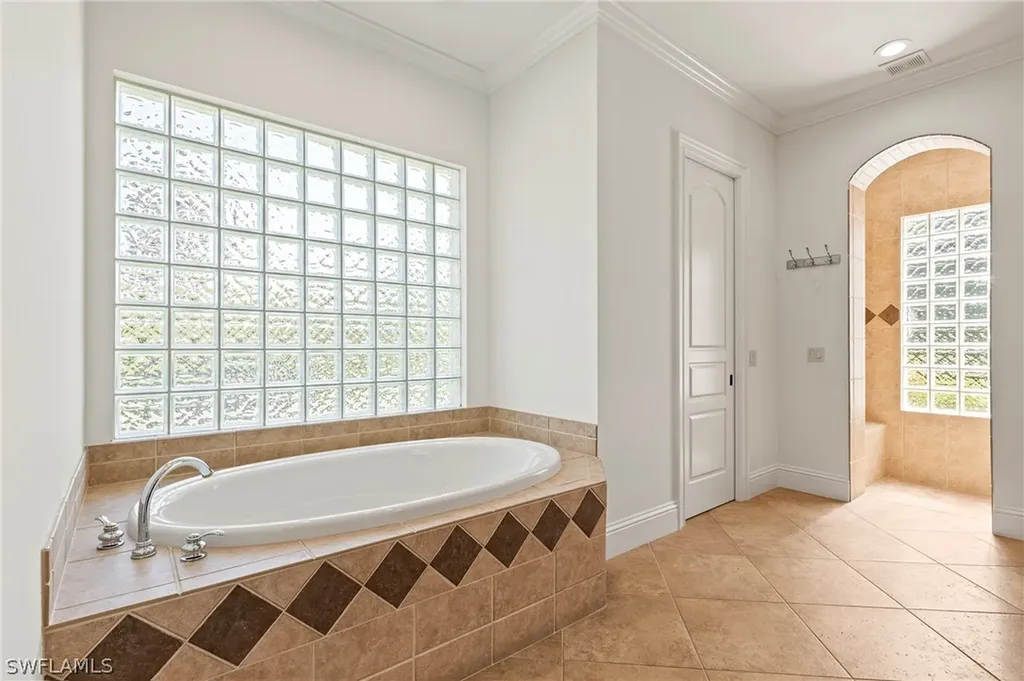1921 Oakes Boulevard Naples FL 34119