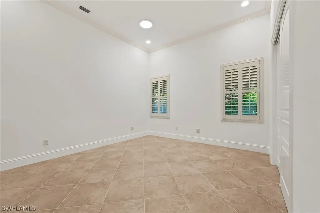 1921 Oakes Boulevard Naples FL 34119