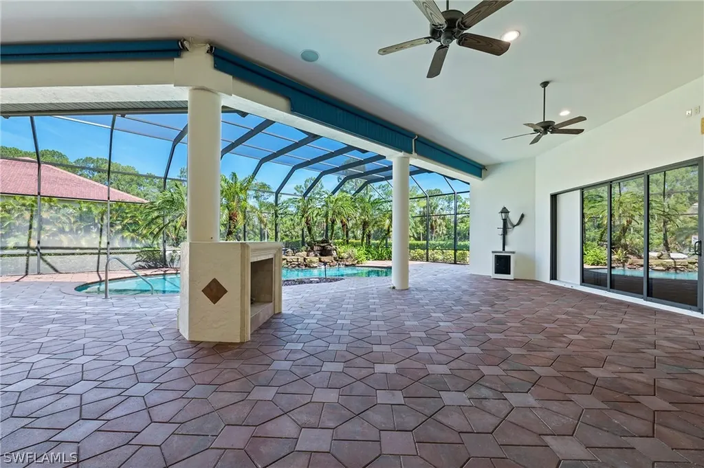 1921 Oakes Boulevard Naples FL 34119