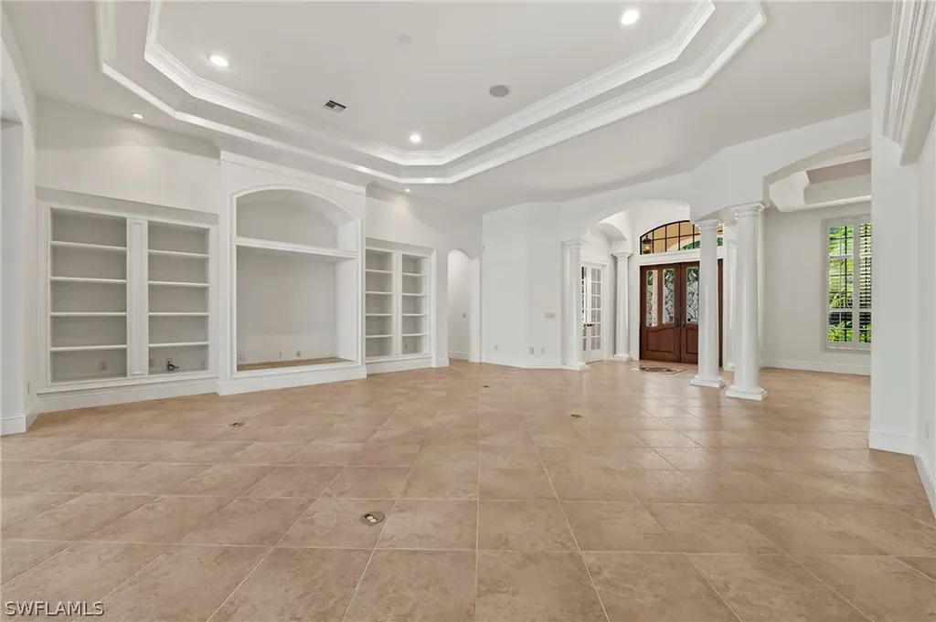 1921 Oakes Boulevard Naples FL 34119