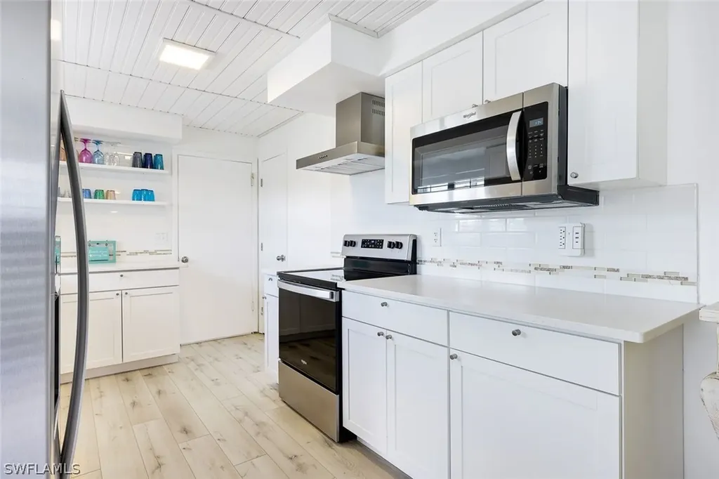 4820 SW 2nd Place Cape Coral FL 33914