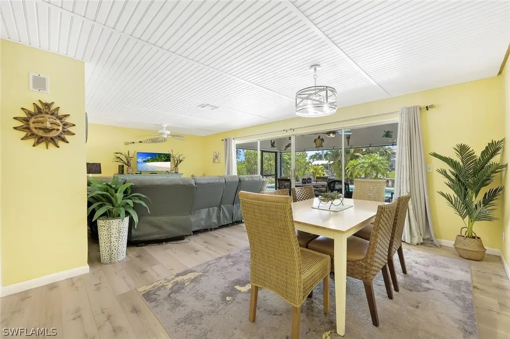 4820 SW 2nd Place Cape Coral FL 33914