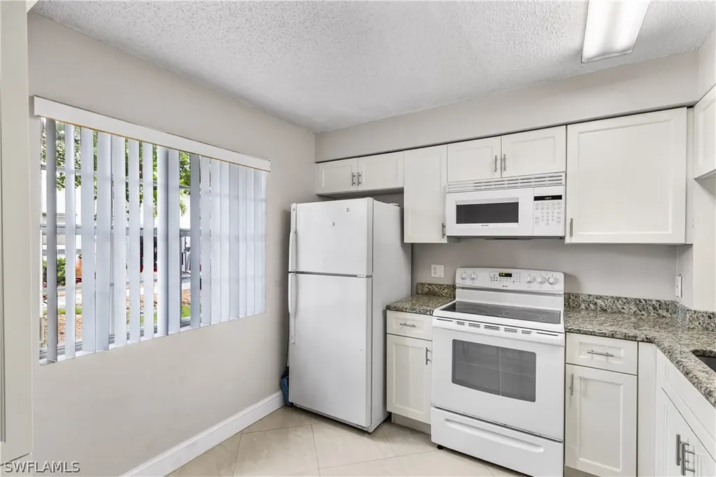 3405 Winkler Avenue Fort Myers FL 33916