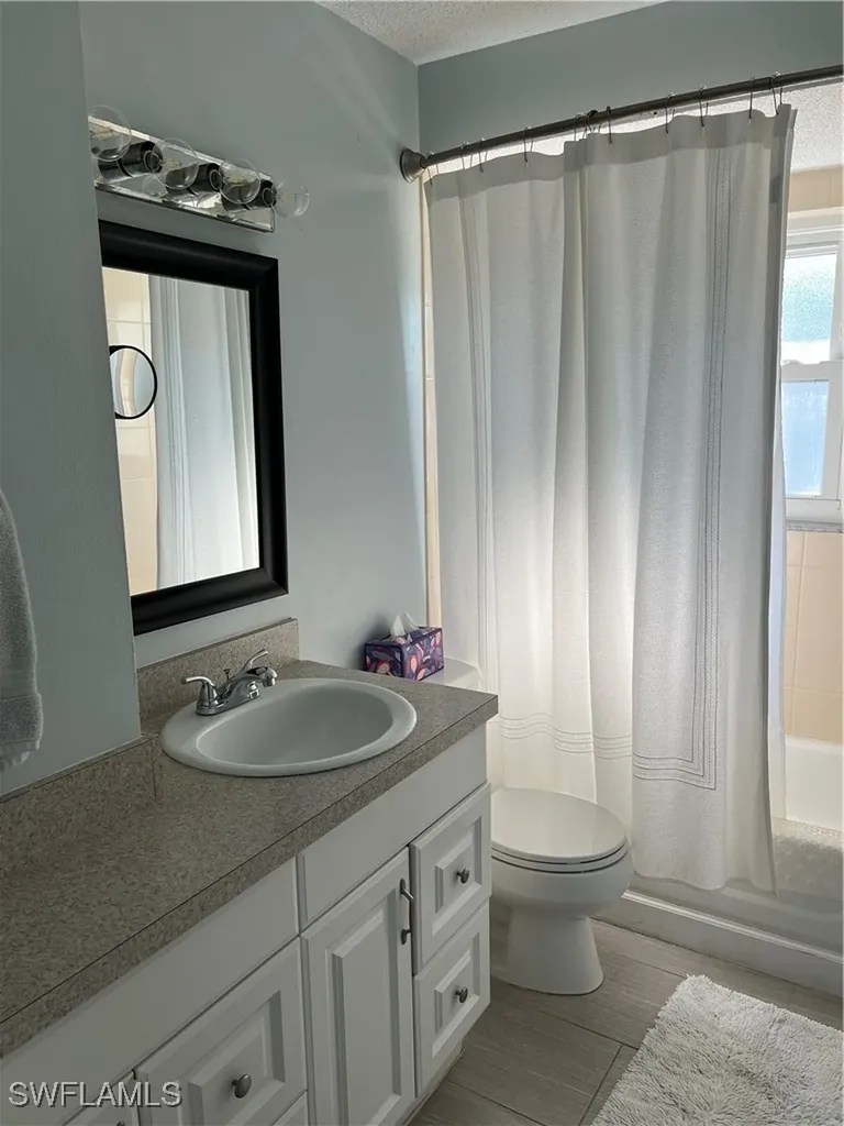 671 100th Avenue N Naples FL 34108