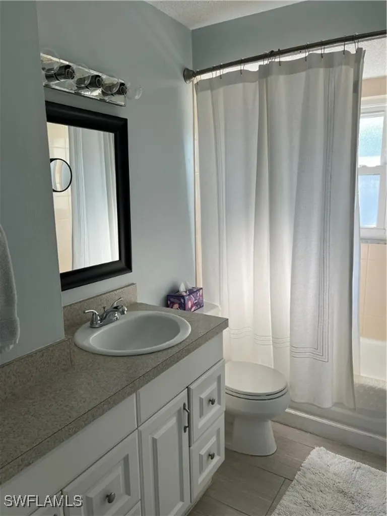 671 100th Avenue N Naples FL 34108