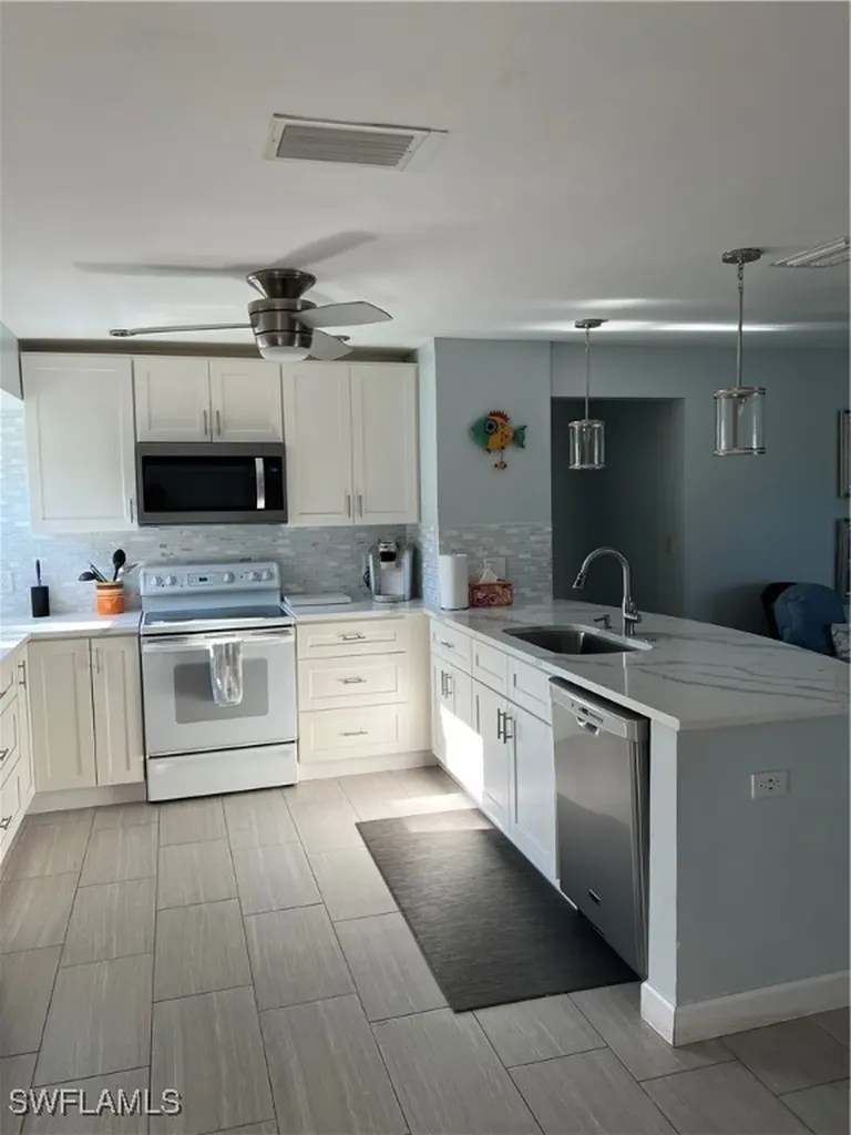 671 100th Avenue N Naples FL 34108