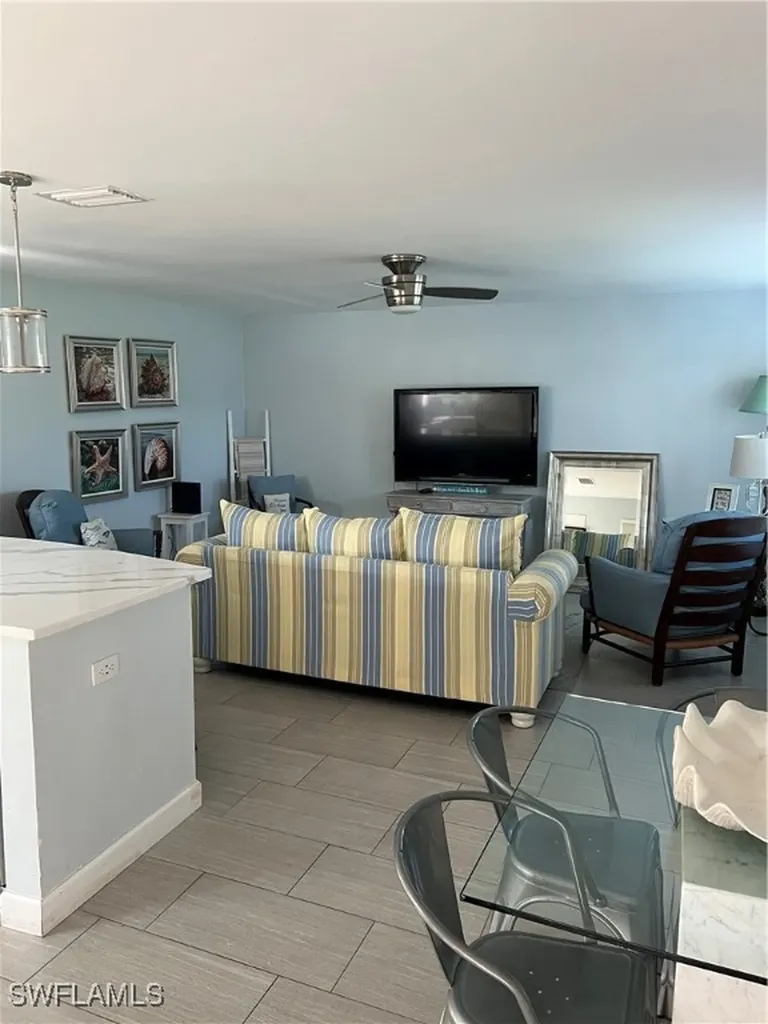 671 100th Avenue N Naples FL 34108