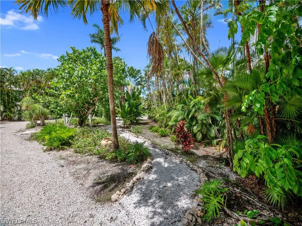 9439 Cotten Court Sanibel FL 33957
