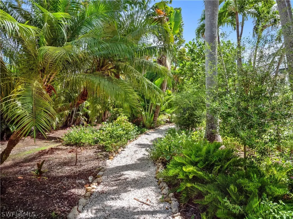 9439 Cotten Court Sanibel FL 33957