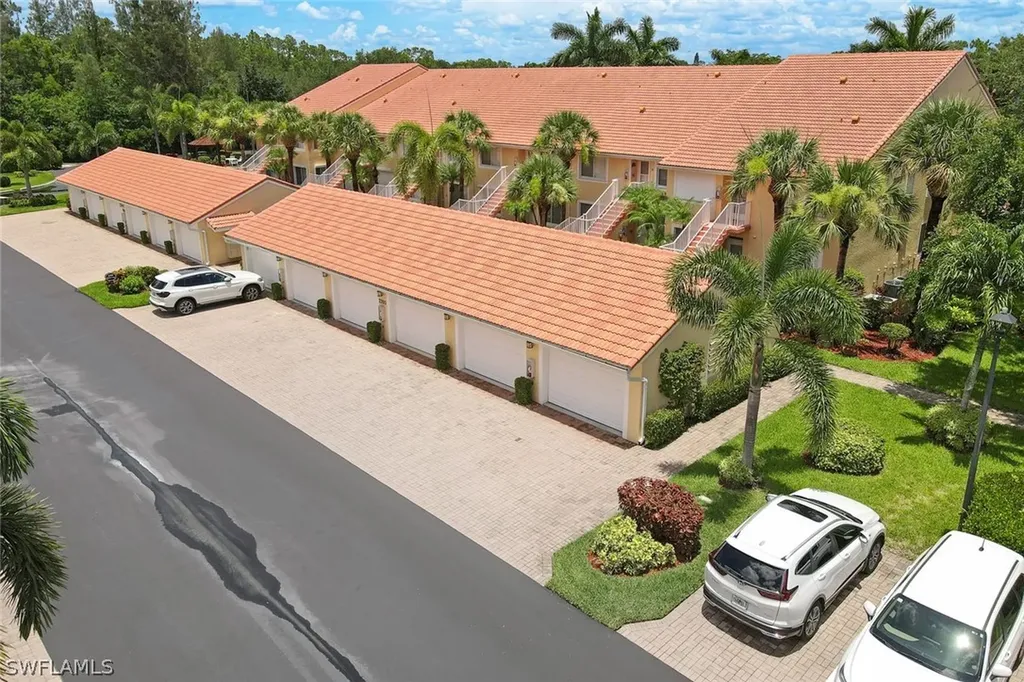 2395 Bayou Lane Naples FL 34112