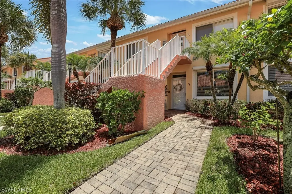 2395 Bayou Lane Naples FL 34112