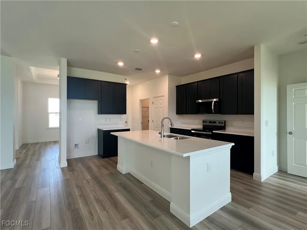 4024 NW 41st Avenue Cape Coral FL 33993