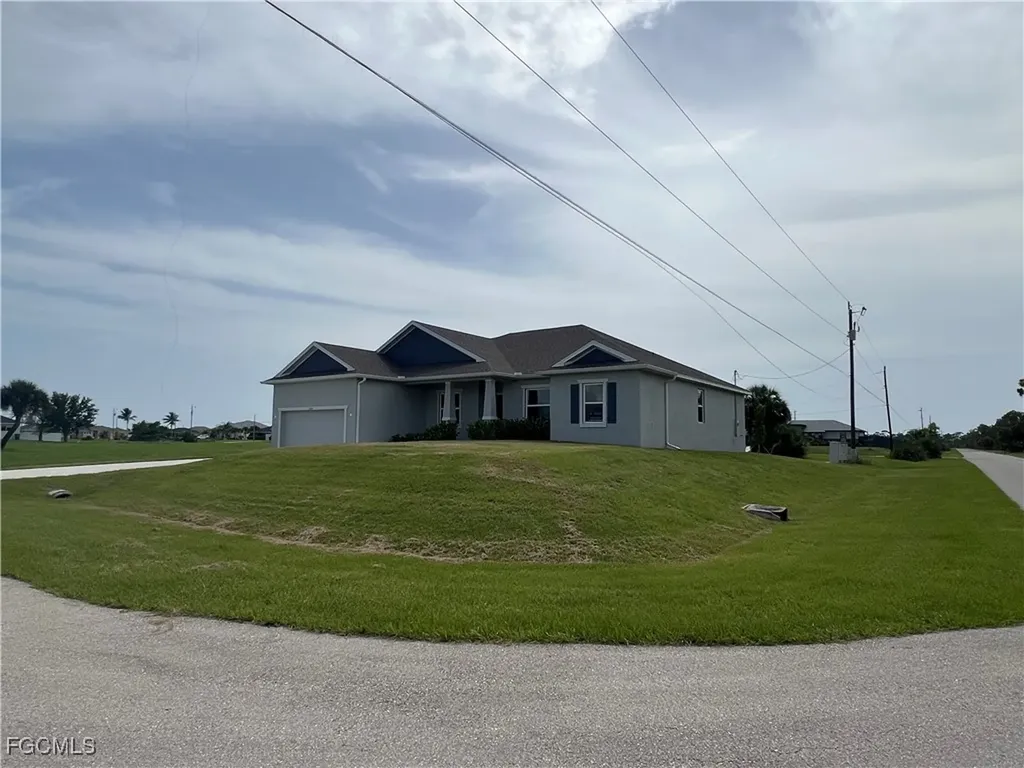 4024 NW 41st Avenue Cape Coral FL 33993