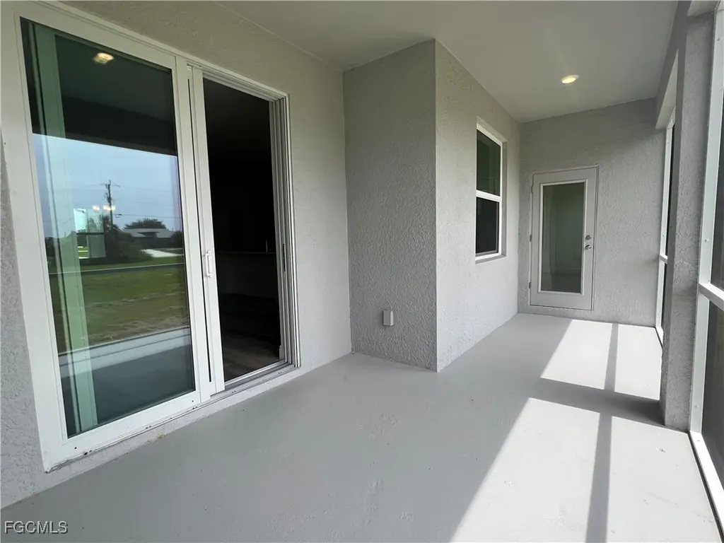 4024 NW 41st Avenue Cape Coral FL 33993