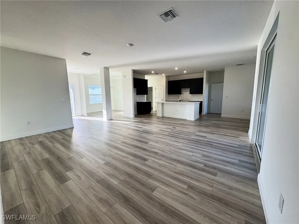4024 NW 41st Avenue Cape Coral FL 33993