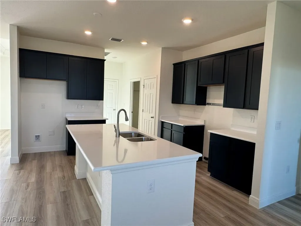 4024 NW 41st Avenue Cape Coral FL 33993