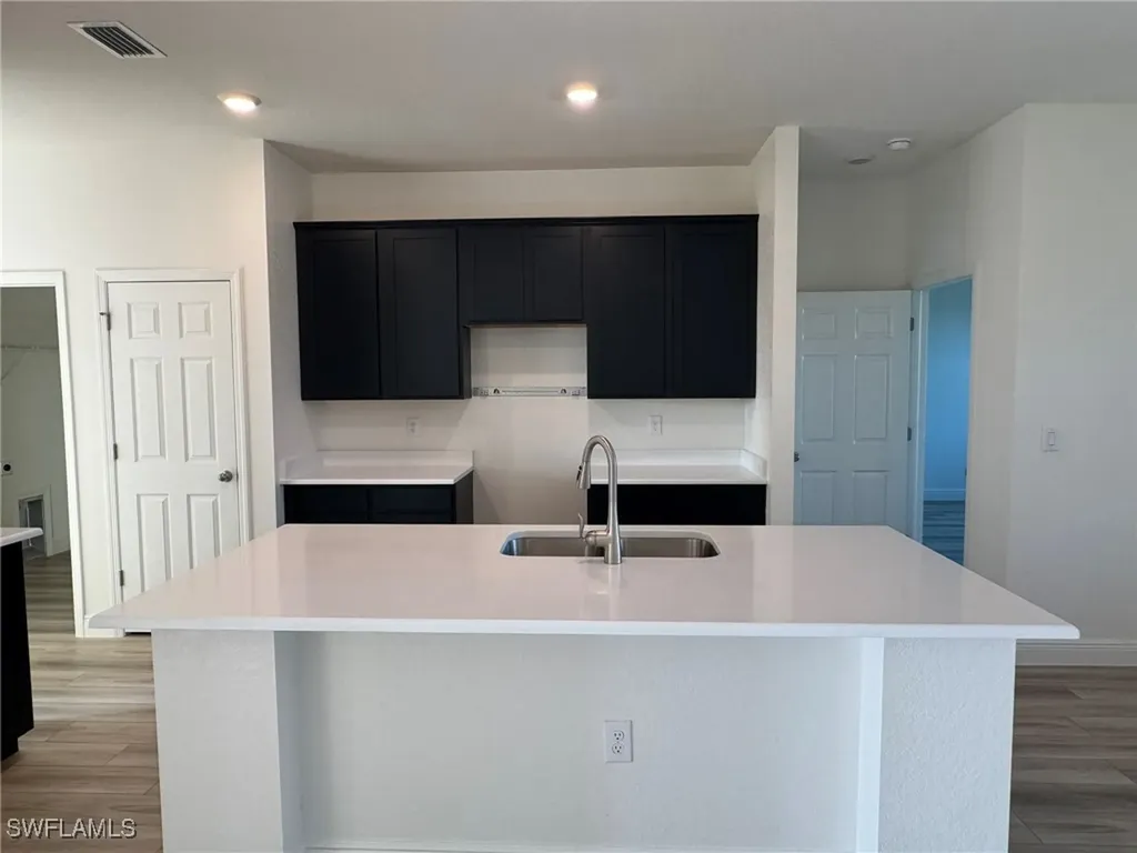 4024 NW 41st Avenue Cape Coral FL 33993