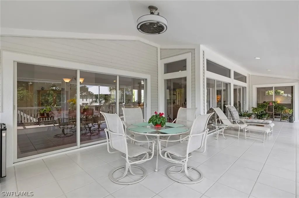 628 Lake Murex Circle Sanibel FL 33957