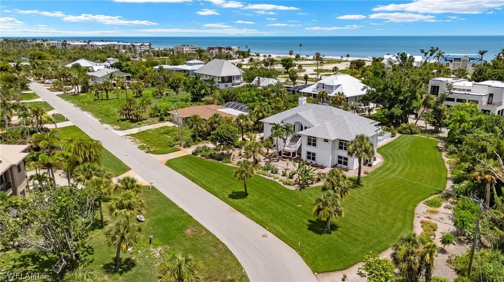 628 Lake Murex Circle Sanibel FL 33957