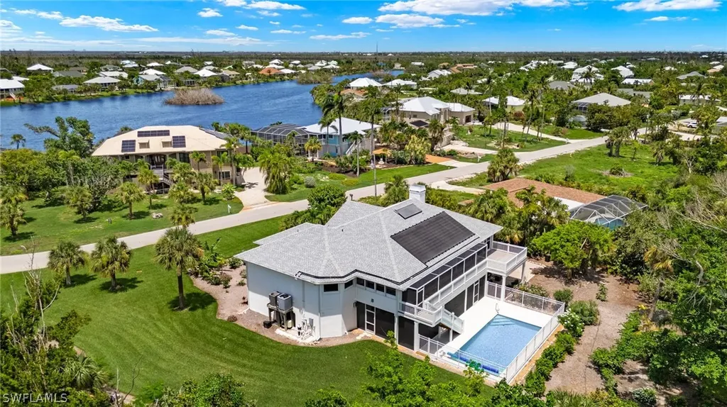 628 Lake Murex Circle Sanibel FL 33957