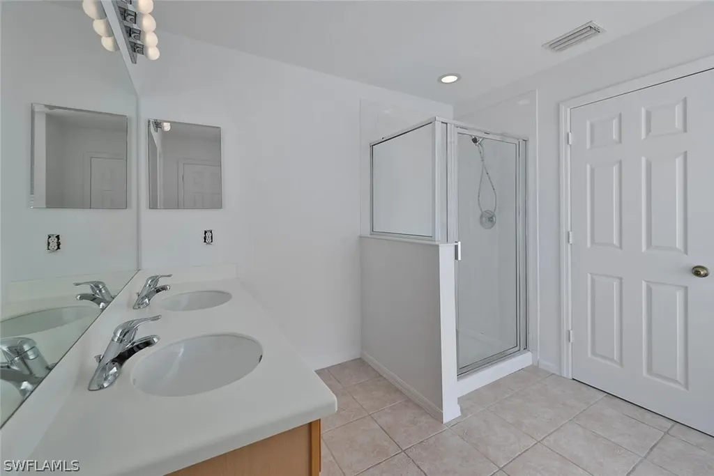 2653 Fishtail Palm Court Naples FL 34120