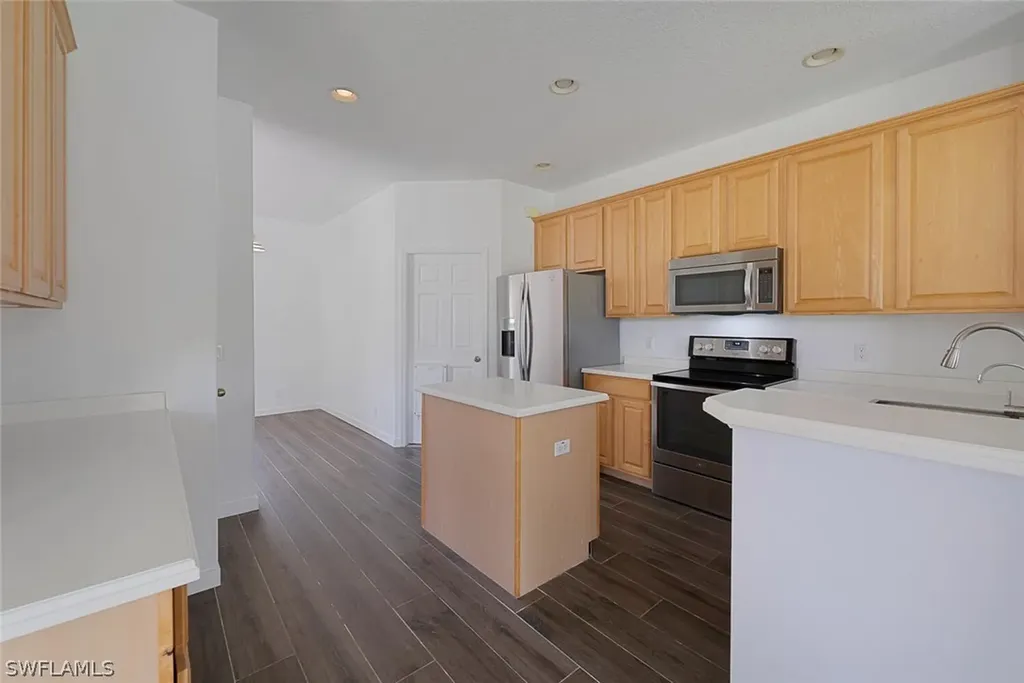2653 Fishtail Palm Court Naples FL 34120