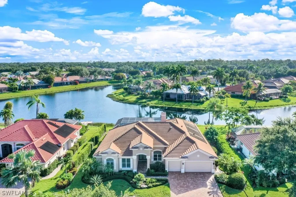 11124 Phoenix Way Naples FL 34119-8935