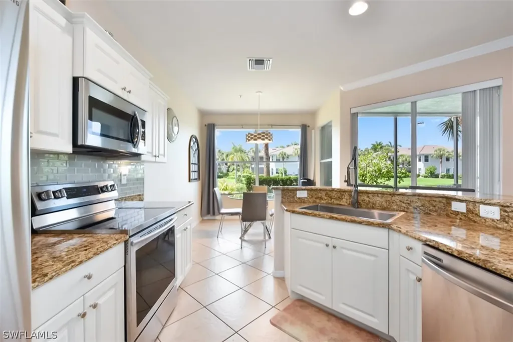 12851 Carrington Circle Naples FL 34105-5010