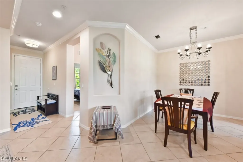 12851 Carrington Circle Naples FL 34105-5010