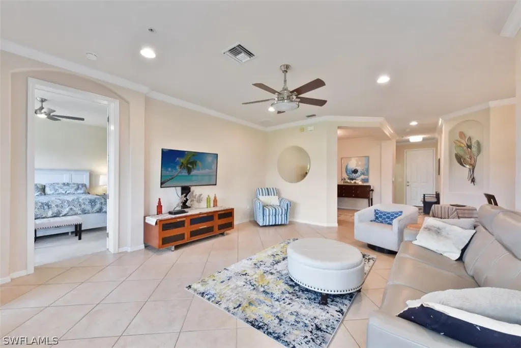 12851 Carrington Circle Naples FL 34105-5010