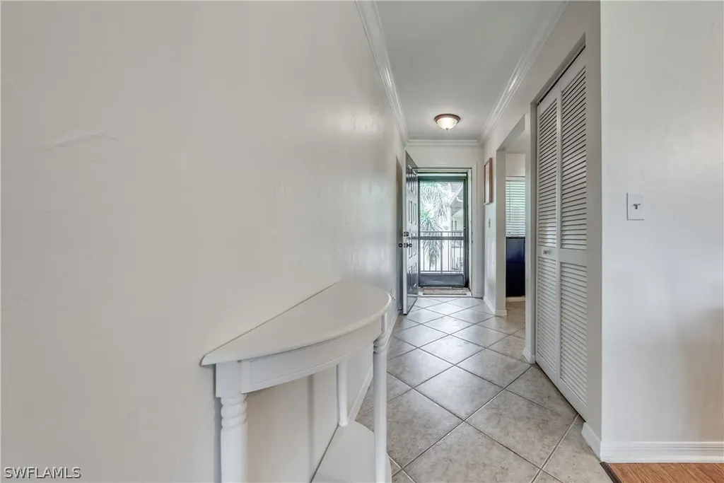 228 Fox Glen Drive Naples FL 34104