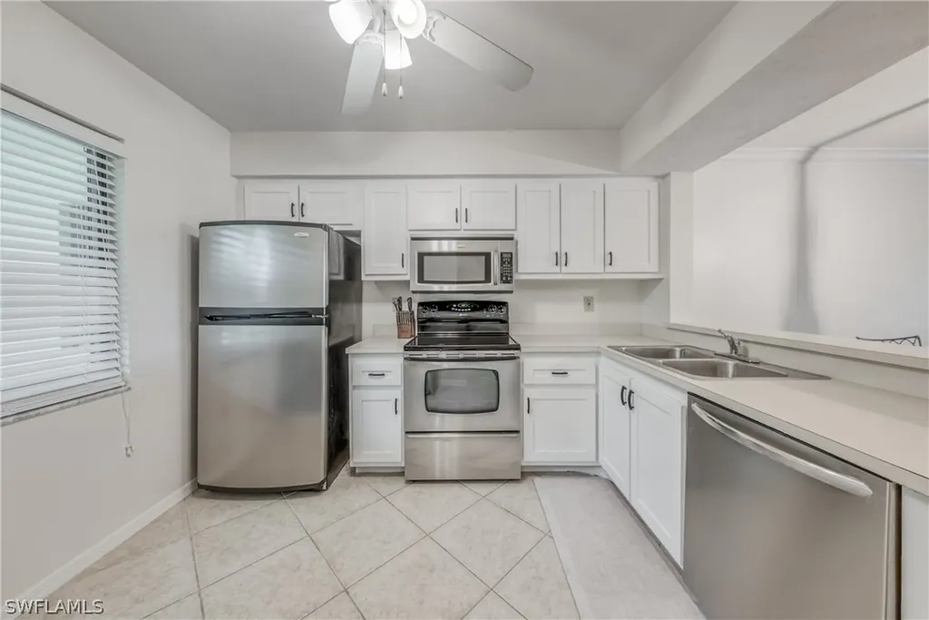 228 Fox Glen Drive Naples FL 34104