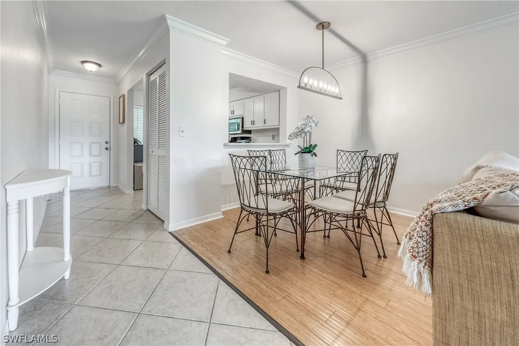 228 Fox Glen Drive Naples FL 34104
