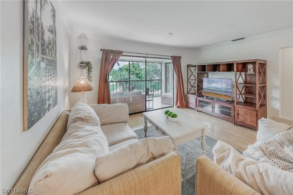 228 Fox Glen Drive Naples FL 34104