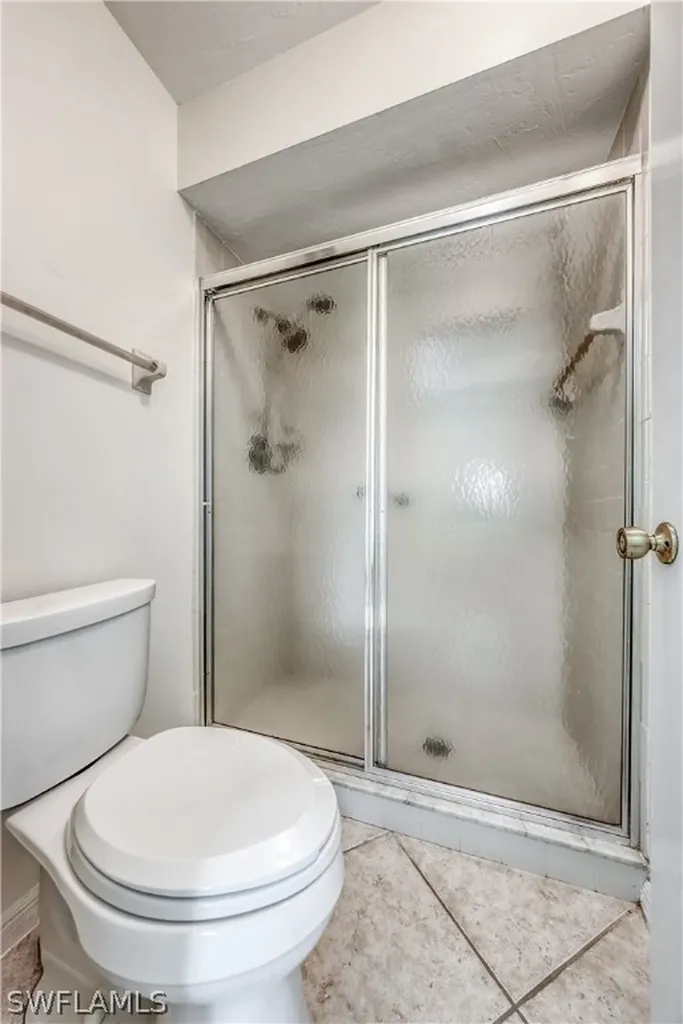 228 Fox Glen Drive Naples FL 34104