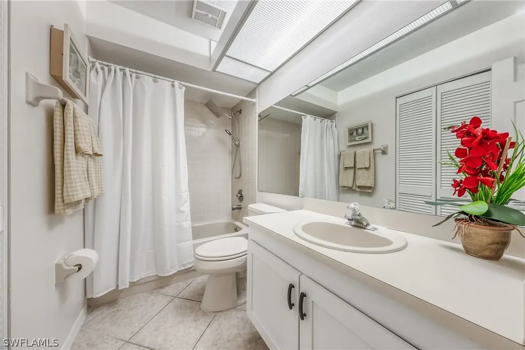 228 Fox Glen Drive Naples FL 34104