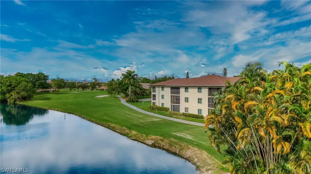 228 Fox Glen Drive Naples FL 34104