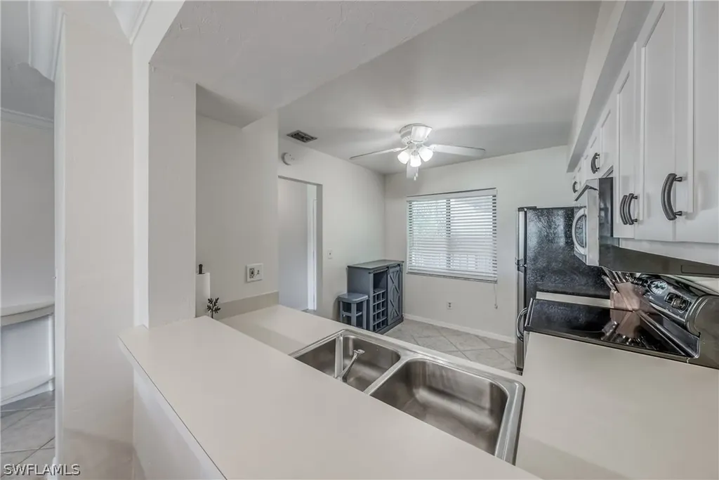 228 Fox Glen Drive Naples FL 34104