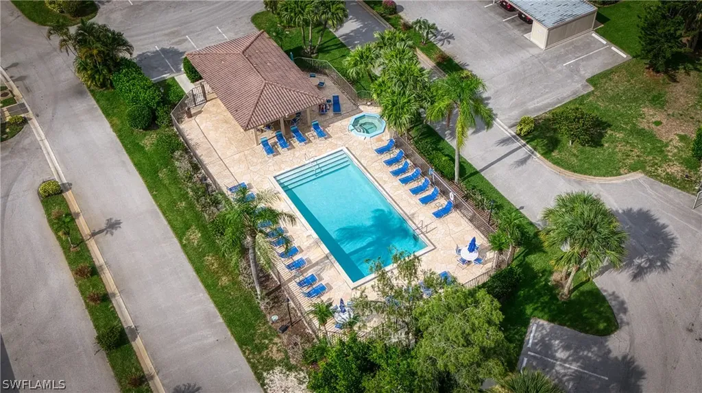 228 Fox Glen Drive Naples FL 34104
