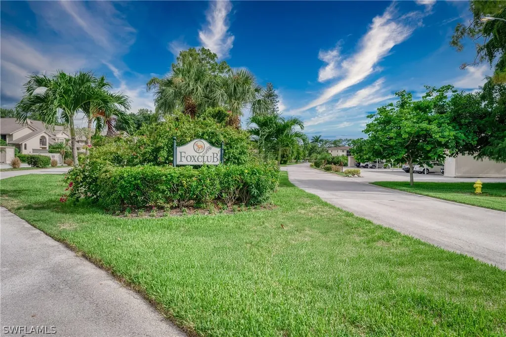 228 Fox Glen Drive Naples FL 34104