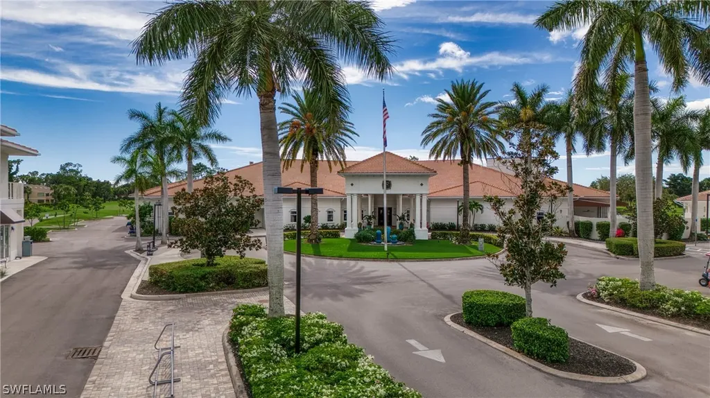 228 Fox Glen Drive Naples FL 34104