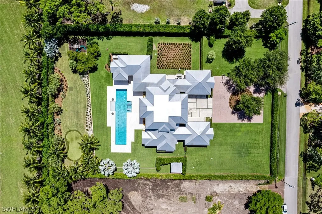 171 North Street Naples FL 34108