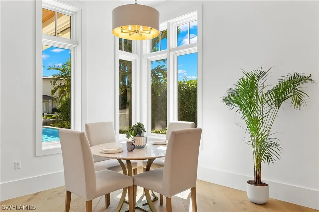 1800 Snook Drive Naples FL 34102